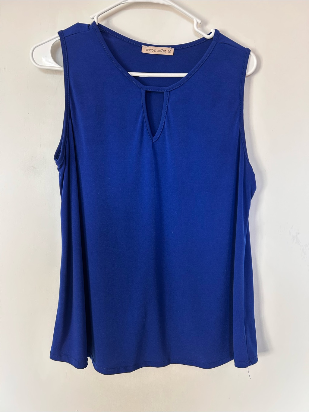 Coco's Clozet Royal Blue Sleeveless Keyhole Blouse - Size Large